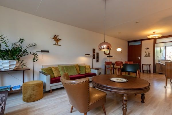 Woonkamer - Vakantiehuis in Veere bij Historisch Centrum in Veere (1)