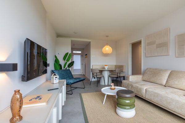 Woonkamer - Kustuitje met sauna in Zoutelande (1)