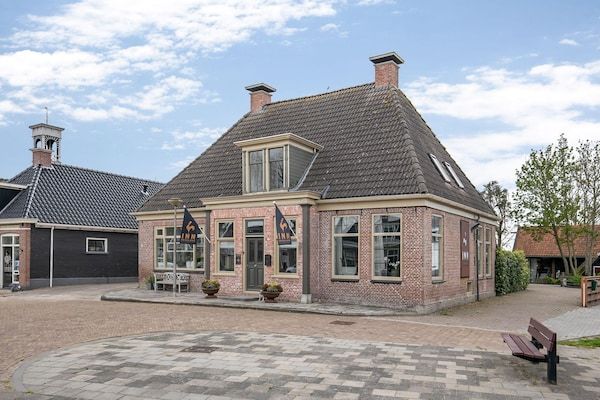 Buitenkant - Herberg Fryslân Ternaard nabij Erfgoed in Ternaard (1)