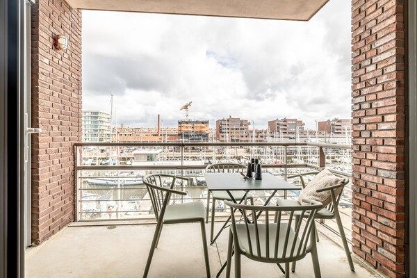 Terras - Scheveningen Appartement Vlakbij het Strand in Scheveningen (5)