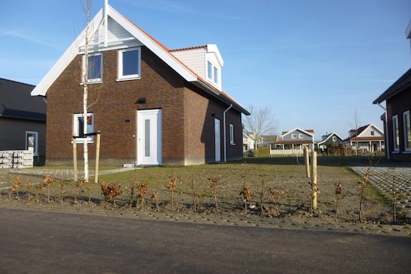 Buitenkant - Vakantiehuis in Simonshaven bij Meerstrand in Simonshaven (5)
