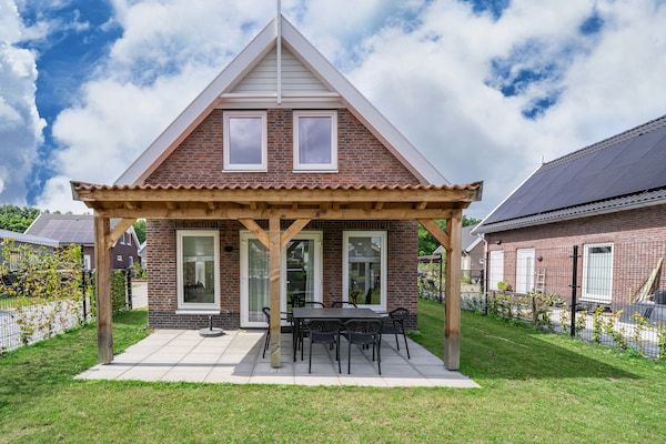 Buitenkant - Vakantiehuis Simonshaven bij Meerstrand in Simonshaven (1)