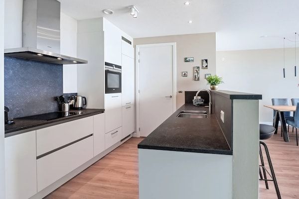 Buitenkant - Appartement met uitzicht op zee en balkon in Breskens (3)