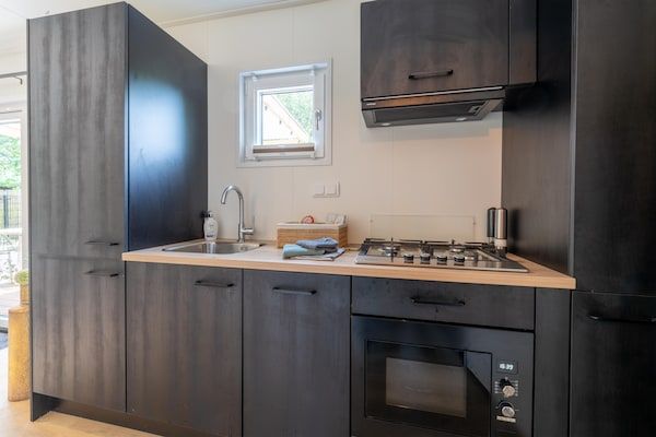 Keuken - Lodge bij Veluwe Bos Hattemerbroek in Hattemerbroek (3)