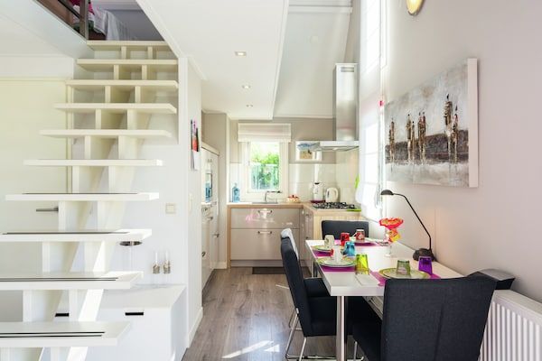 Eetkamer - Knus en mooi vakantiehuis in Kattendijke met tuin in Kattendijke (5)