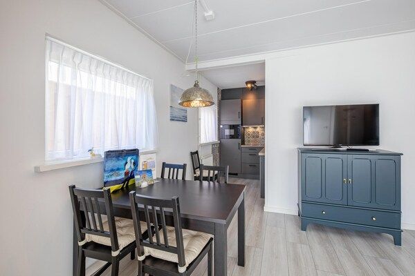 Eetkamer - Vakantiehuis op Texel bij het Strand in De Koog (3)