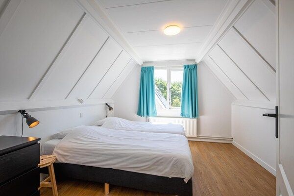 Slaapkamer - Vakantiehuis op Texel bij het Strand in De Koog (5)