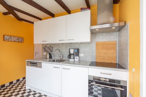 Keuken - Bungalow in Sint Maartenszee bij duinen in Sint Maartenszee (3)