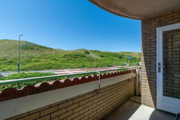 Terras - Appartement aan de duinen met zeezicht in Callantsoog (4)