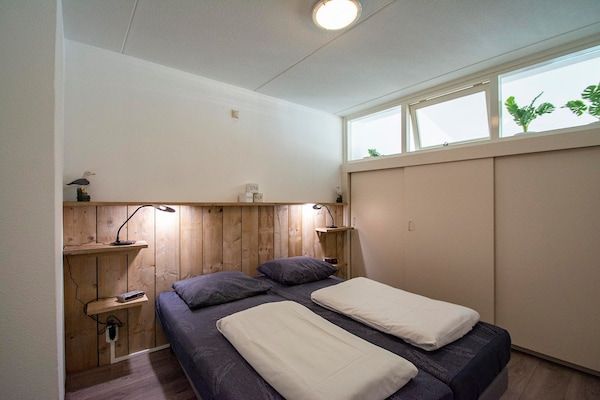 Slaapkamer - Appartement bij de duinen aan zee in Julianadorp aan Zee (3)