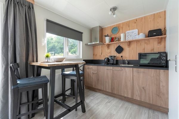 Keuken - Chalet op Texel bij Strand en Bos in De Koog (4)
