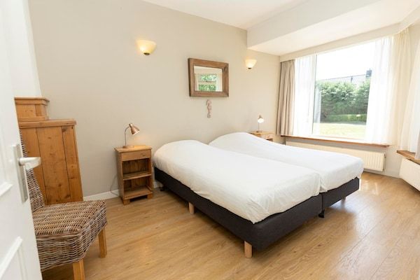 Slaapkamer - Appartement voor 2 gasten Alikruik in De Koog in De Koog (3)