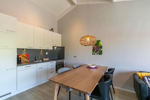 Eetkamer - Strandappartement 35 voor 4 gasten, Callanstoog in Callantsoog (4)