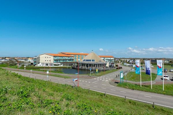 Buitenkant - Heldere kustschuilplaats in Julianadorp aan Zee (1)