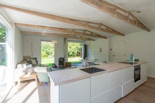 Keuken - Eureka 109 Bungalow voor 6 personen met tuin in Sint Maartensvlotbrug (5)