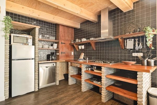 Keuken - Vossehoeck 3 met uitzicht op natuurgebied in Callantsoog (5)