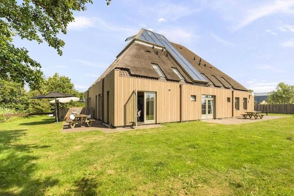 Buitenkant - Vossehoeck 3 met uitzicht op natuurgebied in Callantsoog (1)