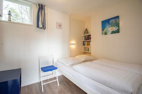 Slaapkamer - Kindvriendelijke Garnekuul 81 bungalow in Callantsoog (5)