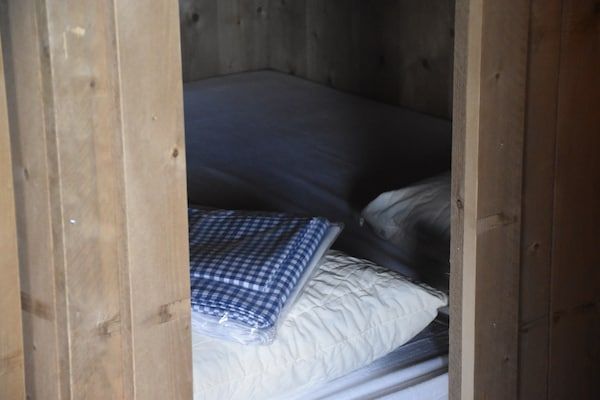 Slaapkamer - Kidz Lodge in Zon Zee Strand met speelplaats in Callantsoog (5)