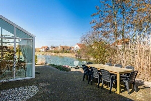 Terras - Bungalow in Zeeland aan het water in Breskens (5)