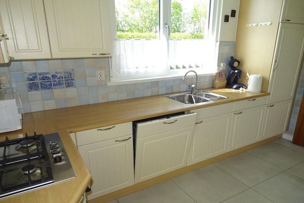 Keuken - Vakantiehuis Breskens bij Zee in Breskens (4)