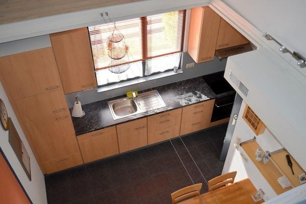 Keuken - Zeeuwse woning met open haard in Breskens (5)