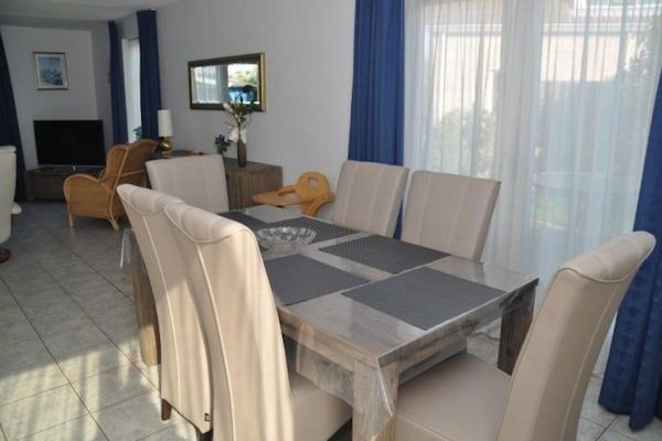 Eetkamer - Strandretraite met BBQ in Breskens (3)