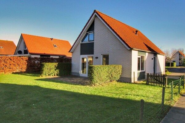 Buitenkant - Huis in Breskens bij Zeeuwse kust in Breskens (5)