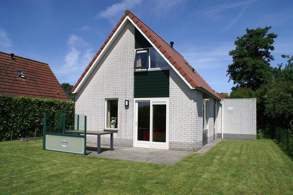 Buitenkant - Huis in Breskens bij stranden in Breskens (1)