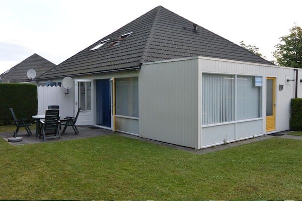 Buitenkant - Vakantiehuis in Breskens bij het strand in Breskens (1)