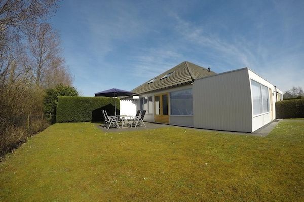Buitenkant - Vakantiehuis in Breskens bij het strand in Breskens (5)
