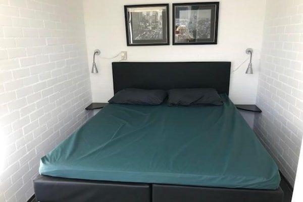 Slaapkamer - Knus Huis in Breskens bij de Zee in Breskens (4)
