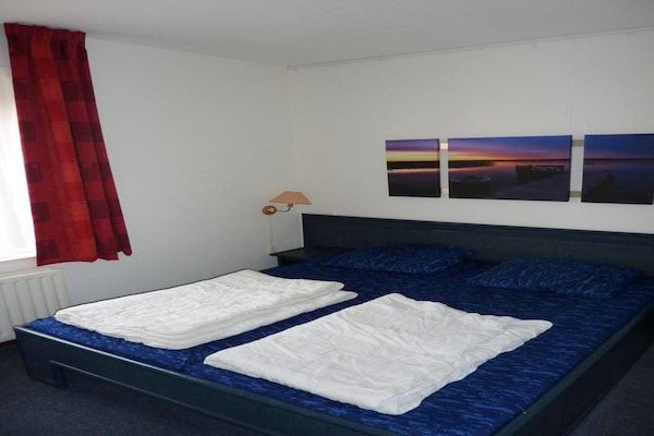 Slaapkamer - Vakantiehuis Breskens bij stranden in Breskens (5)