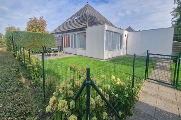 Buitenkant - Gezellig comfortabel huisje in Breskens (1)