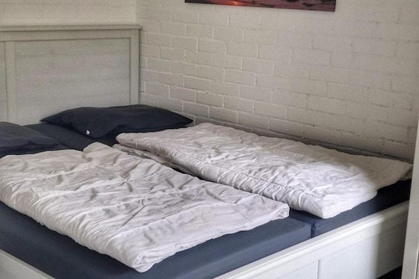 Slaapkamer - Gezellig comfortabel huisje in Breskens (4)