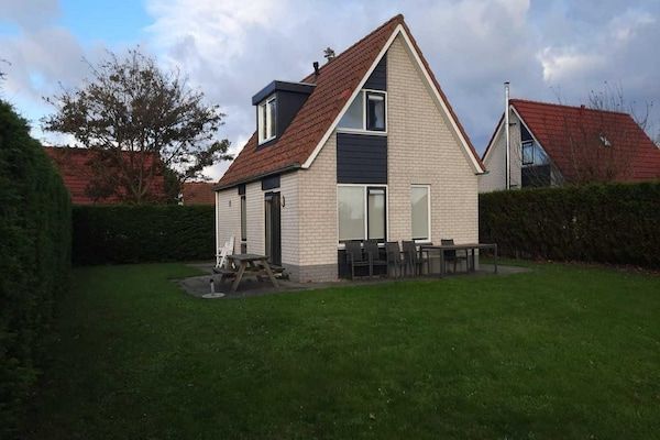 Buitenkant - Vrijstaand huis in Breskens bij de kust in Breskens (1)