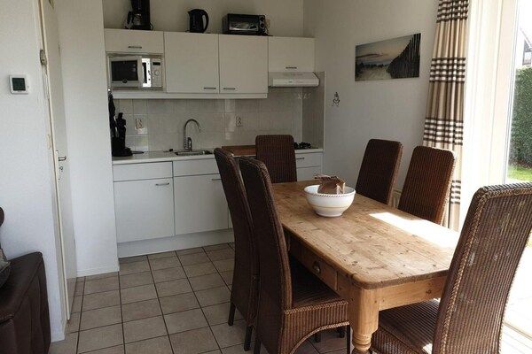 Eetkamer - Moderne strandhut – sauna in Breskens (3)