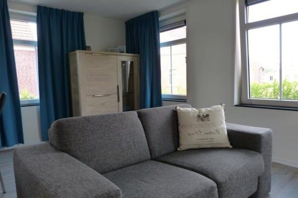 Woonkamer - Vakantiehuis in Breskens bij Strand in Breskens (2)