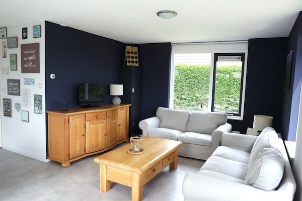 Woonkamer - Vakantiehuis nabij Waterdunen voor 6 personen in Breskens (2)