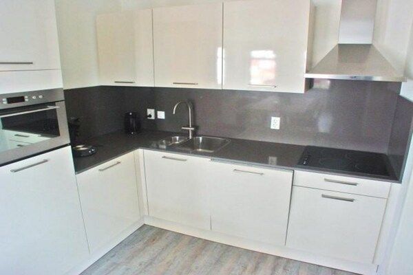 Keuken - Luxe woning in Zeeland met infraroodsauna in Breskens (3)