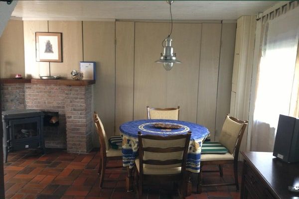 Eetkamer - Dijkhuis bij Breskens met tuin aan beek in Hoofdplaat (3)