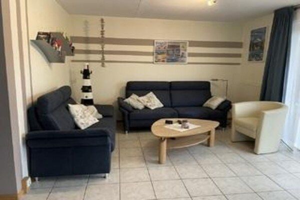 Woonkamer - Mooie bungalow met tuin in Breskens (2)