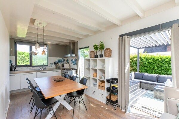 Keuken - Vakantiehuis in Breskens bij het Strand in Breskens (5)