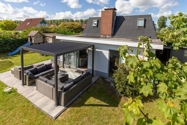 Buitenkant - Vakantiehuis in Breskens bij het Strand in Breskens (3)