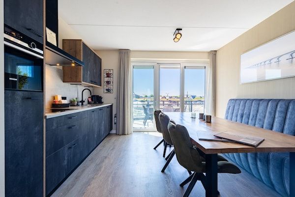 Keuken - Appartement in Sint-Annaland bij Strand in Sint-Annaland (5)