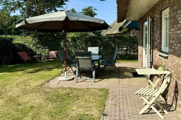 Buitenkant - Luxe villa dichtbij zee, strand en bos in Sint Maartenszee (2)