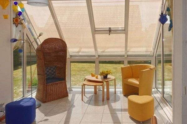Woonkamer - Comfortabele bungalow voor 6 personen in Sint Maartenszee (5)