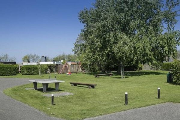 Tuin - Bungalow met tuin op het zuiden in Sint Maartenszee (5)