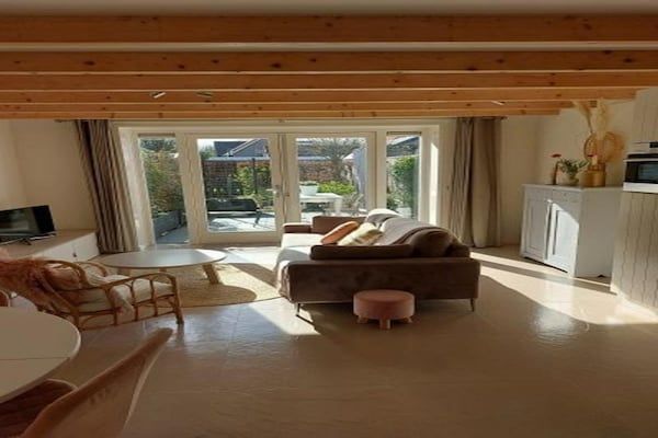 Eetkamer - Vakantiehuis Dirkshorn voor 4 personen in Dirkshorn (2)