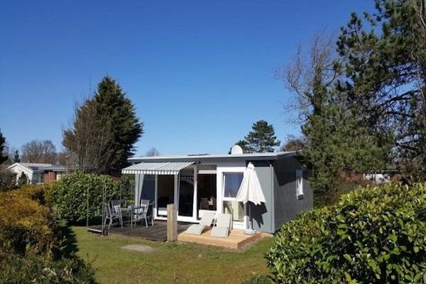 Buitenkant - Mooie bungalow in Sint Maartenszee in Sint Maartenszee (1)